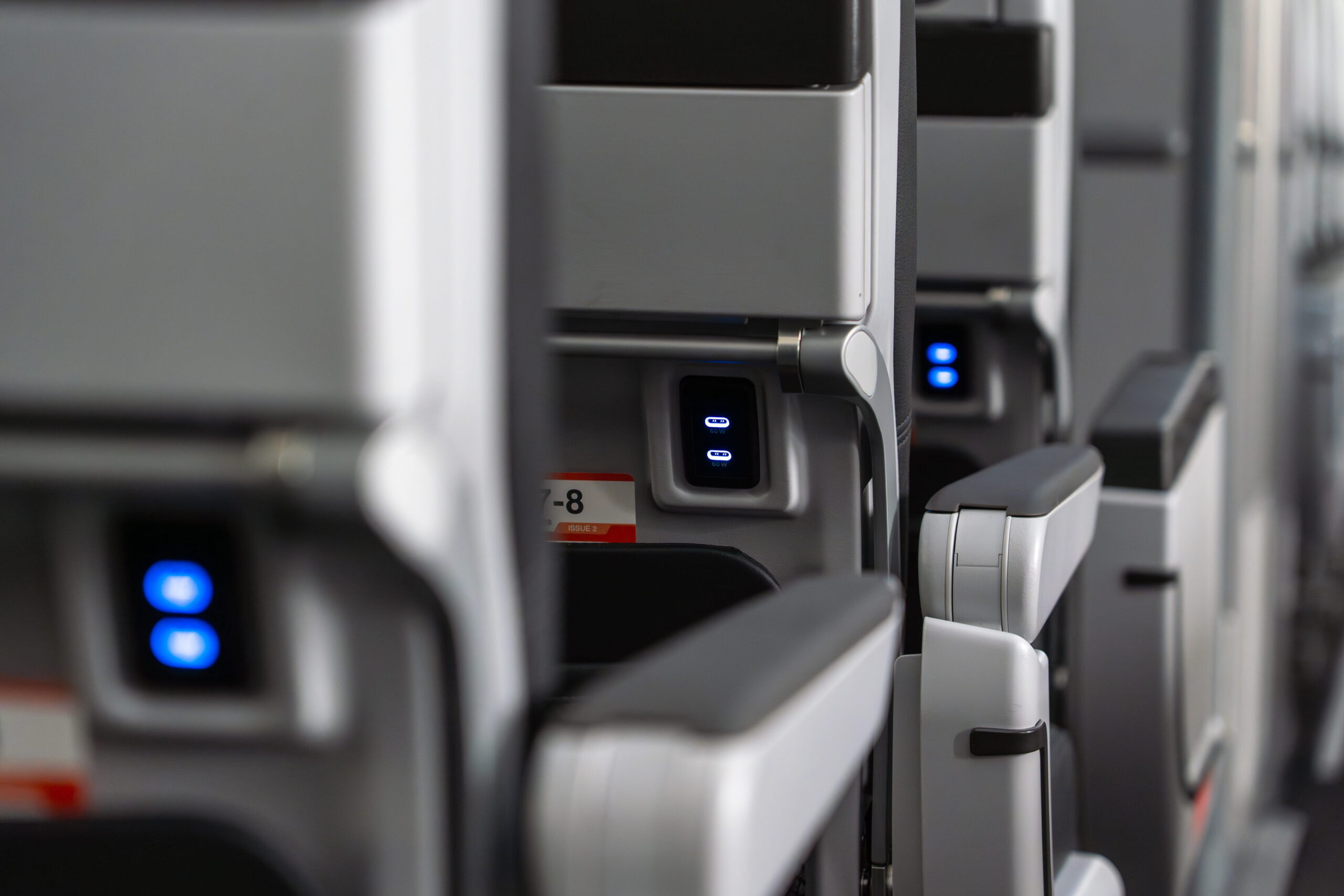 Jetstar introduces power-centric seat architecture with Burrana RISE Power + PSS on 787 fleet